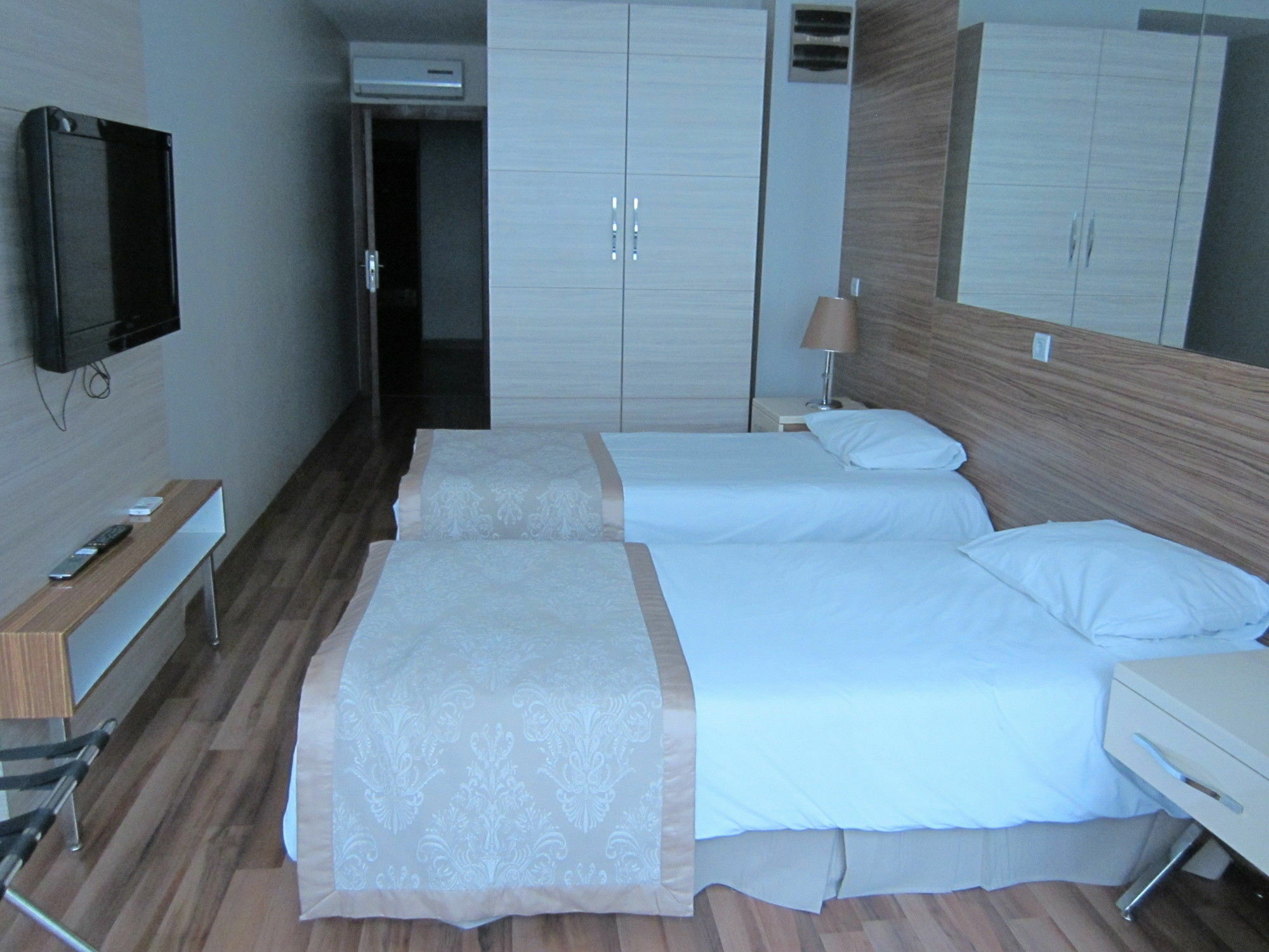 Derpa Hotel Estambul Exterior foto